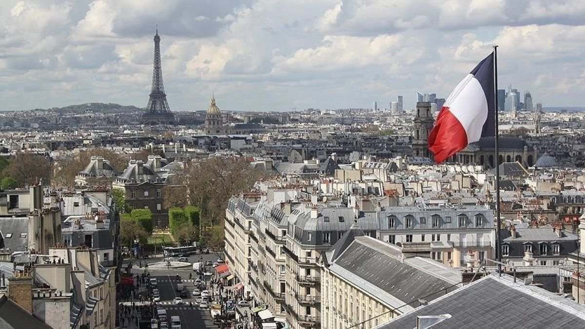 Paris Belediyesi’nden Gazze’ye fahri hemşehrilik: Eyfel Kulesi ışıkları kapatılacak